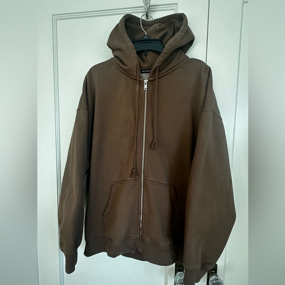 Oversized brown zip up hoodie sweatshirt shacket